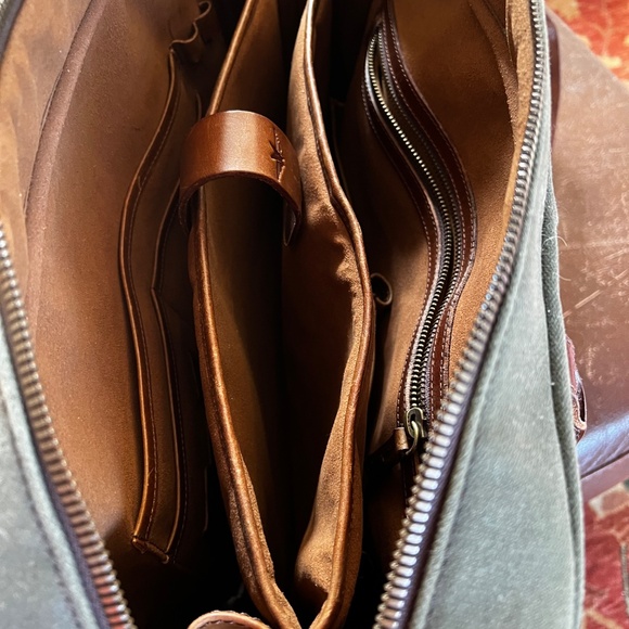 Satchel and Page - Picture 4 of 4